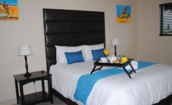 6 on Morris Guest Lodge