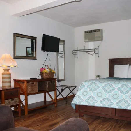 River Road Motel