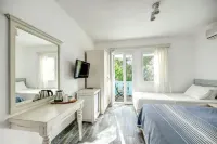 Kefi Beach & Suites Hotels in Ortakentyahsi Mahallesi