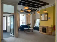 بيرل آند بيبلز إيست بورن