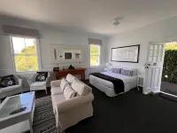 Mangonui Waterfront Apartments Hotels in Taipa