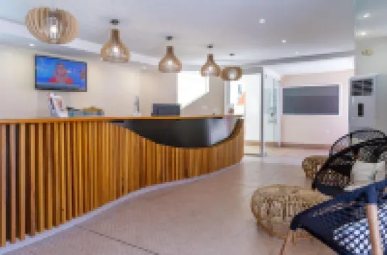 La Madrague-Surf Beach Sea