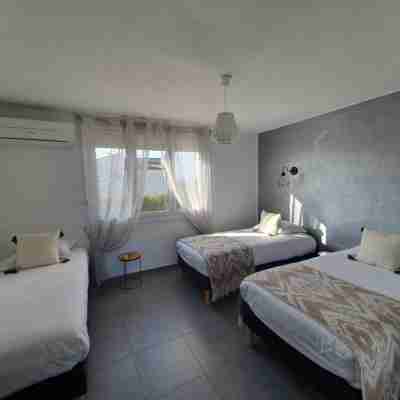 Hôtel Le Mas Des Quintrands Rooms