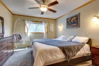 Furnished Deck + Fire Pit: Thornton Family Retreat