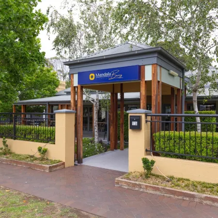 Berry Village Boutique Motel