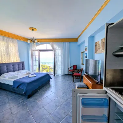 Madalenas B&B Hotels near Mirtiotissa Beach