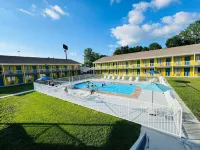 Rodeway Inn Jackson Northwest - piscina