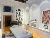 Barlos Boutique XVIII - Homestays