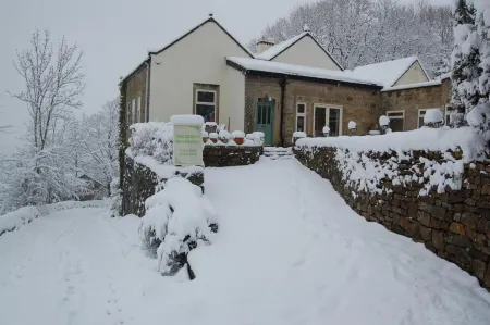 The Gables Bed & Breakfast Отели в г. Матлок