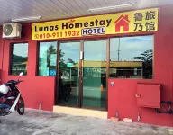 Lunas Bliss Hotels near Pusat Akuarium Tah Yu