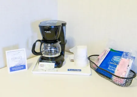 Travelodge by Wyndham Culver City Отели рядом с достопримечательностью «Yo San University of Traditional Chinese Medicine»