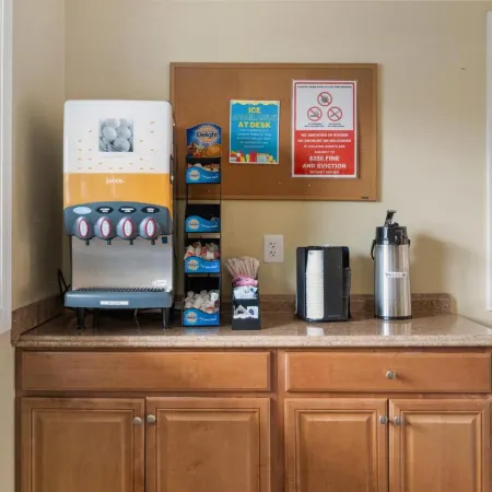 Coastal Palms Inn and Suites