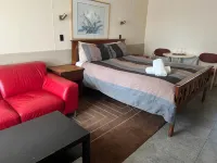 Woodmans Hill Motel