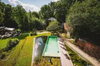 Utopia Hotel - Art & Nature Hotel Hotels in Jurbise