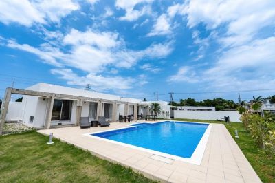 屋外プール LEO癒RESORT砂山の写真