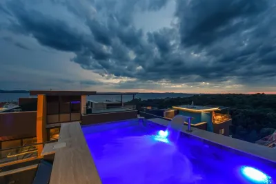 Zados Luxury Residence