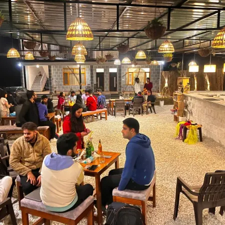 Tlo - the Life Outdoor, Bir Billing