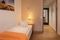 Heinrich Pesch Hotel