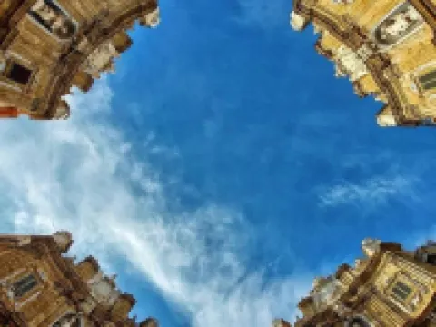 Castelnuovo Rooms Palermo #Politeama パレルモのホテル