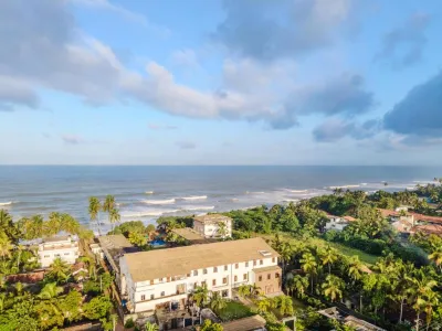 Rathna Beach Wadduwa Hotels near Encore Autos