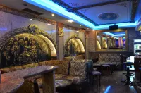 Boutique Hotel Boris Palace & Restaurant - bar