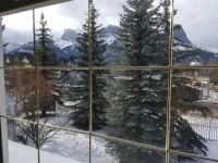 Lady MacDonald Country Inn - Romantic