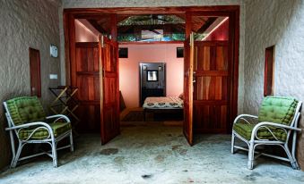 The Diveresort and Dancing Dugong Cafe