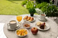 Altos de Guemes Hotel - bar