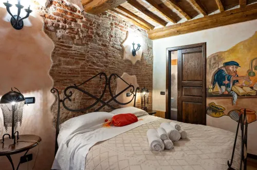 Antica Corte dei Principi Charming Rooms - Bed and Breakfasts