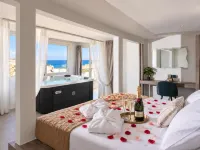 Alcyone Studios and Apartments - Homestays