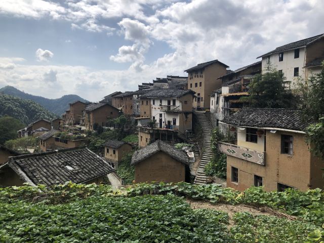 陽產土樓