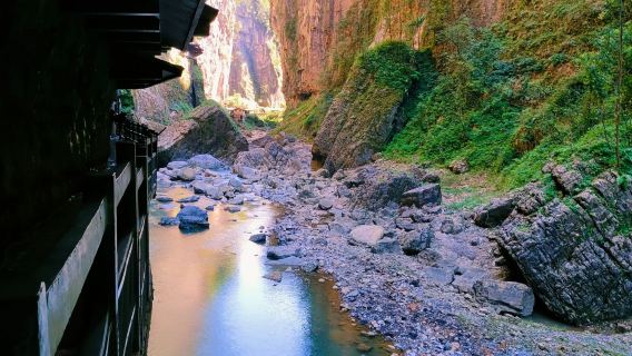 Hiking in Enshi Prefecture