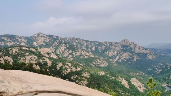 2000年来过招虎山，12年之后故地重游。没有太大的变化，多