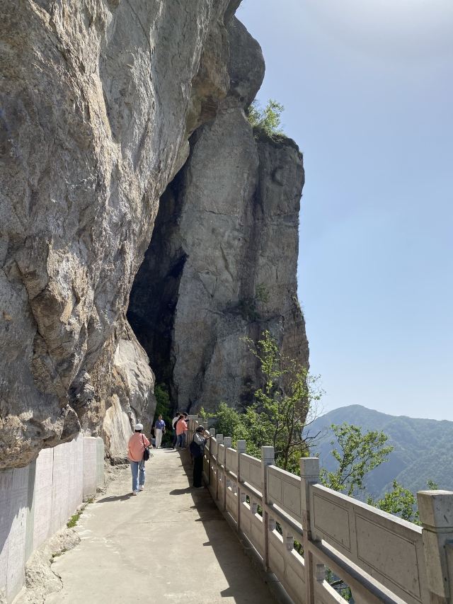 팡둥 동굴
