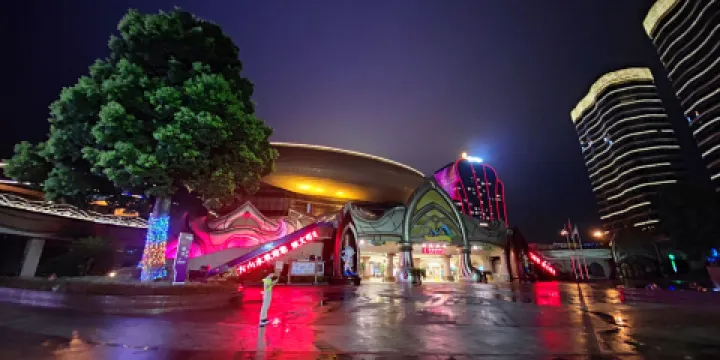 東方山水樂園山之王國（全室內）