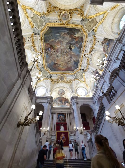 マドリッド王宮のレビュー マドリッド王宮のチケット マドリッド王宮の割引 マドリッド王宮の交通機関 所在地 営業時間 マドリッド王宮周辺の観光スポット ホテル グルメ Trip Com