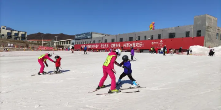 北京西山滑雪場