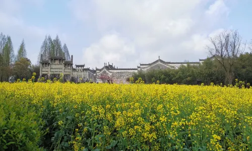 Memorial Archways And Bao's  Private Garden