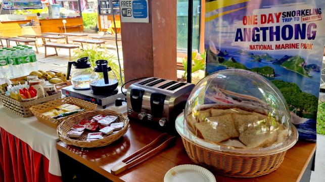 從閣帕岸島出發：安通日遊（含獨木舟、浮潛及午餐）
