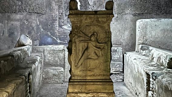 Basilica San Clemente: Underground Guided Tour