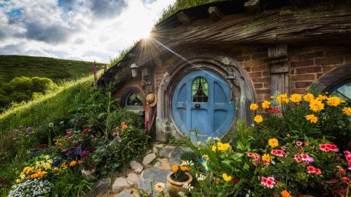 Hobbiton village + Rotorua tour from Auckland with Wai-O-Tapu thermal wonderland Day Tours