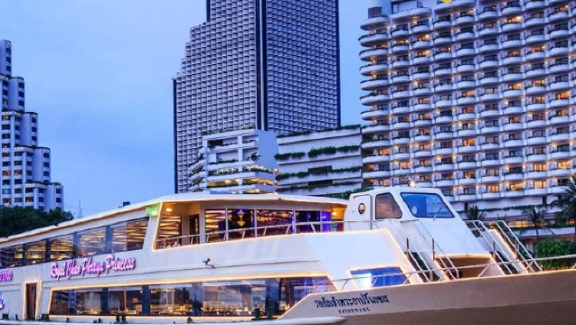 Bangkok Nightlife on Chao Phraya River with Chao Phraya Princess Cruise