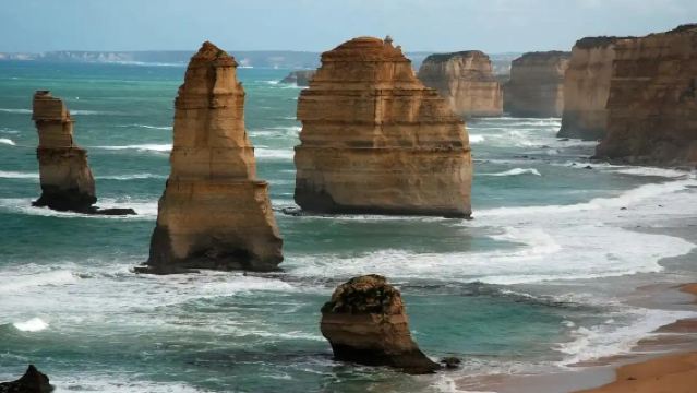 Melbourne Great Ocean Road + 12 Apostles + Loch Ard Gorge one-day tour