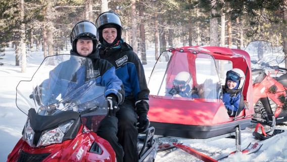 Rovaniemi: Family Snowmobile Safari with Campfire and Snacks