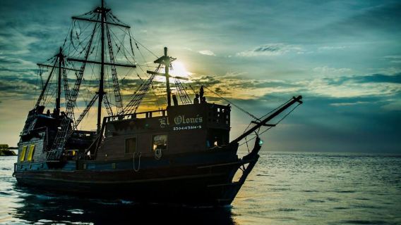 Cozumel: crociera sulla nave pirata con open bar, cena e spettacolo