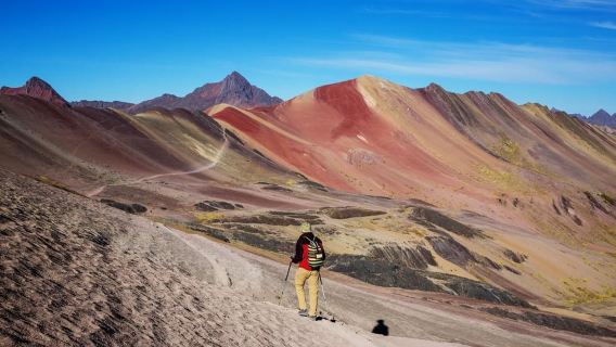 Rainbow Mountain + punto panoramico Red Valley (facoltativo)
