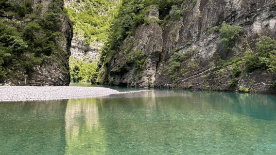 Koman: Bootstour auf dem Shala-Fluss und dem Komani-See
