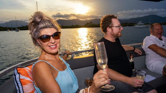 Croisière au coucher du soleil dans la baie de Trinity à Cairns (bière et collations incluses) - Cairns River Cruises