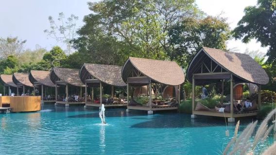 Bangkok Bubble in the Forest Cafe water restaurant with optional restaurant reservation service and transfer