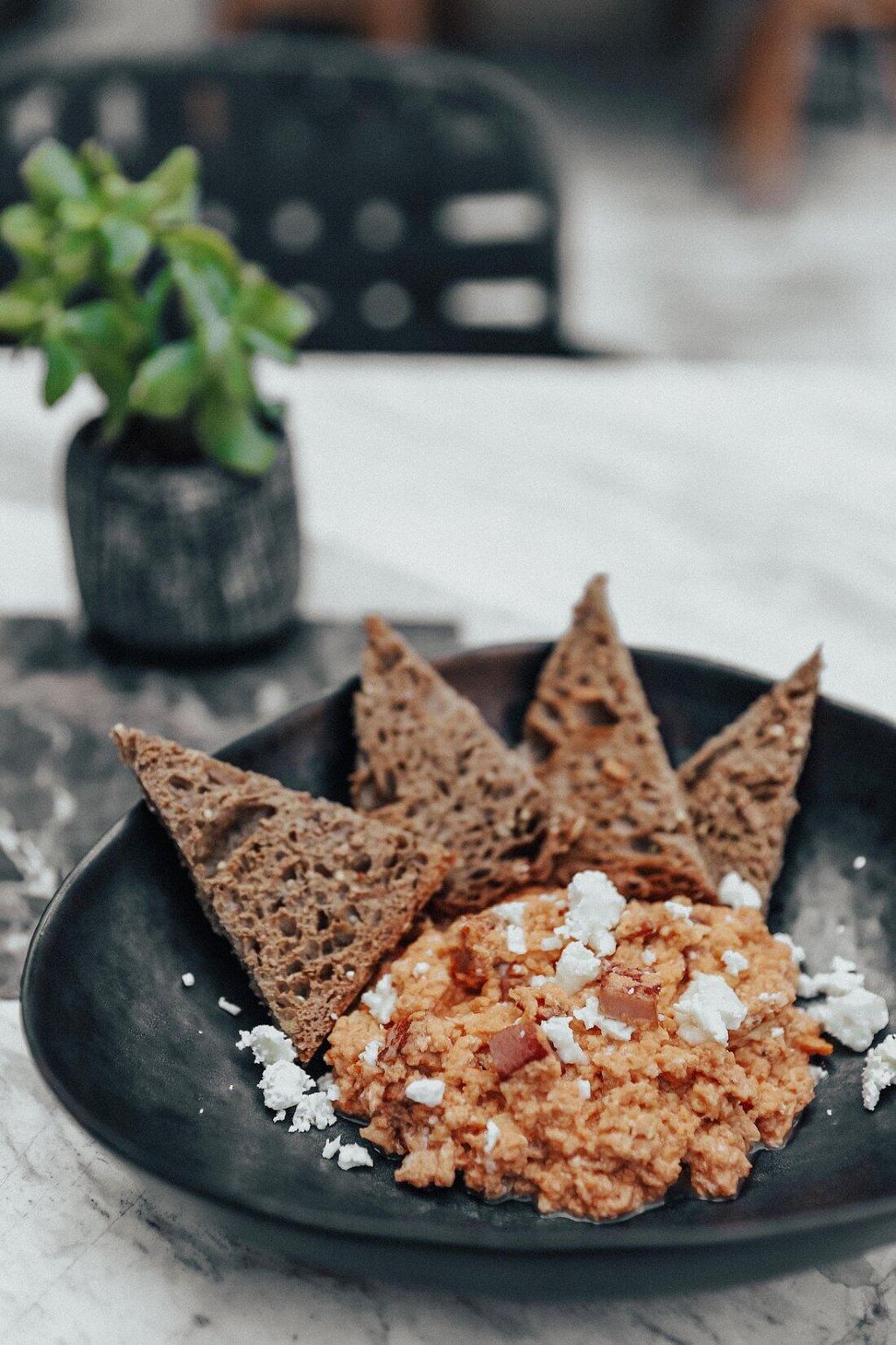 Reserva en el restaurante popular Dionysos Zonar's en Atenas, Grecia